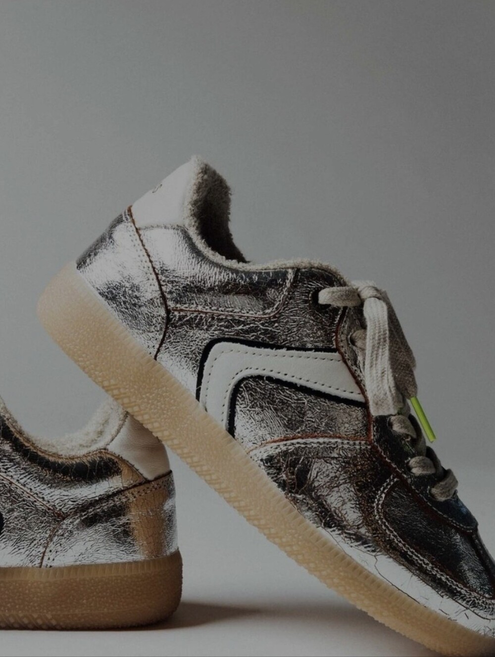 Verbenas Sora Breck Sneakers – Silver – US 3.7 neon green tipped shoe laces. - Picture 6 of 8